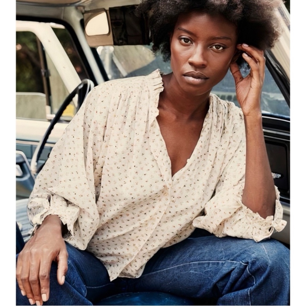 Doen Rose Top in Cream Parc Monceau - Picture 2 of 9